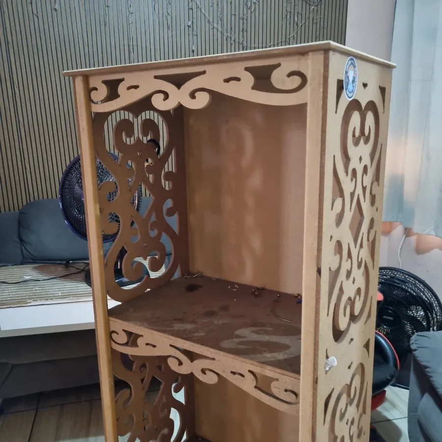 Estante Decorativa MDF 4 Prateleiras Vazadas - foto 3
