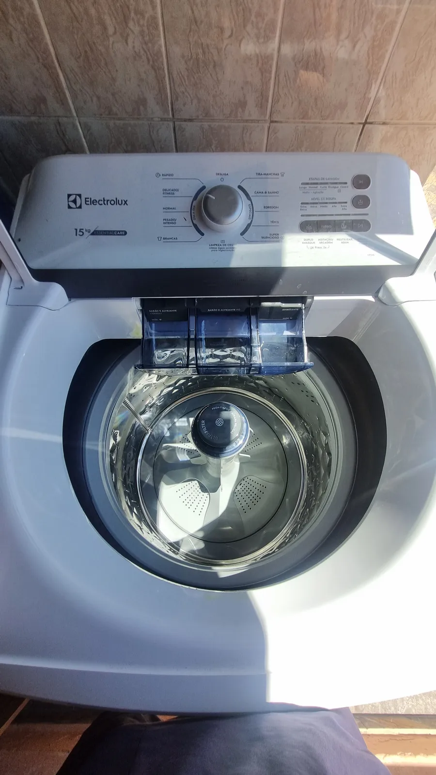 Máquina de Lavar Electrolux 15kg Essential Care Cesto Inox - foto 3